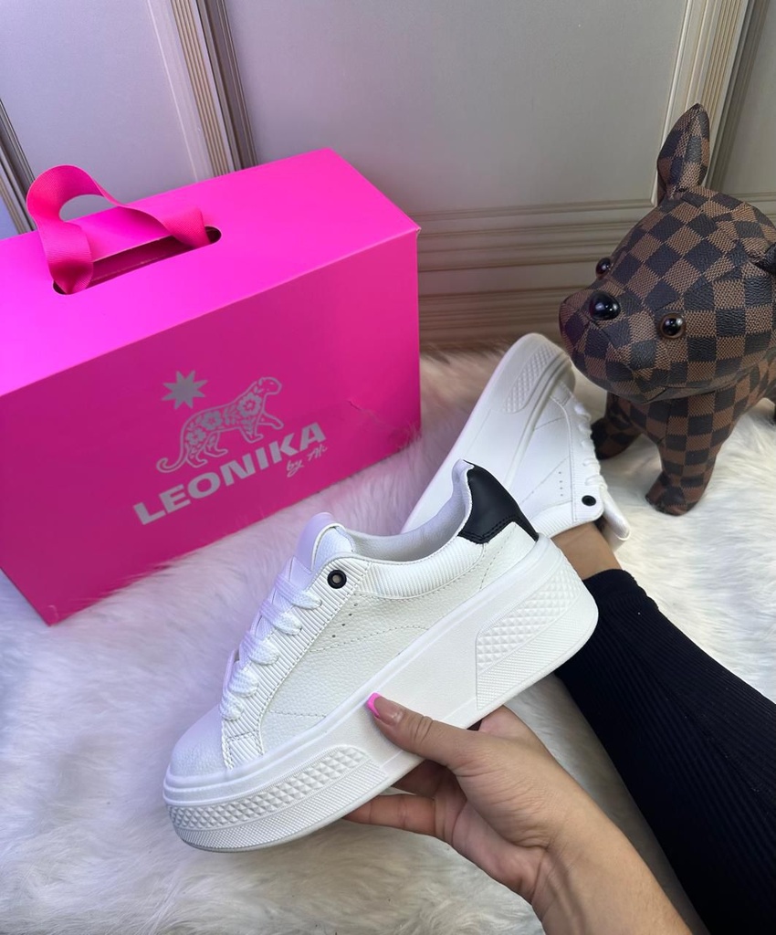 Leonika Plataforma Talon Negro